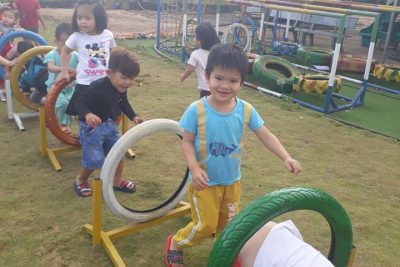 HOẠT ĐỘNG NGOÀI TRỜI CÁC CÁC CHÁU LỚP MẦM